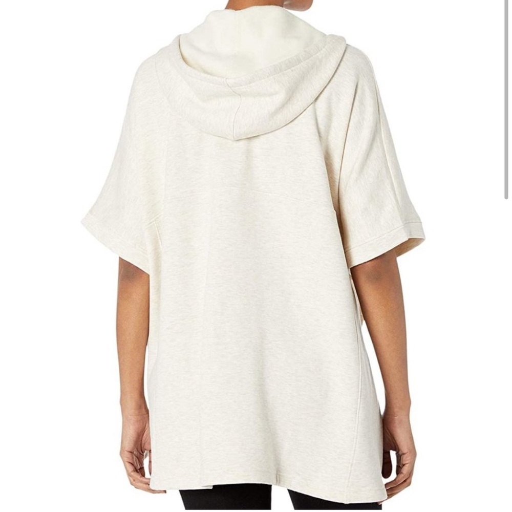 🪼UGG Anissa Lounge pocket poncho fleece! - Picture 2 of 11